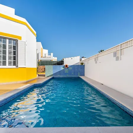 Villa A Gale Avec Piscine Privee - Pt-1-8